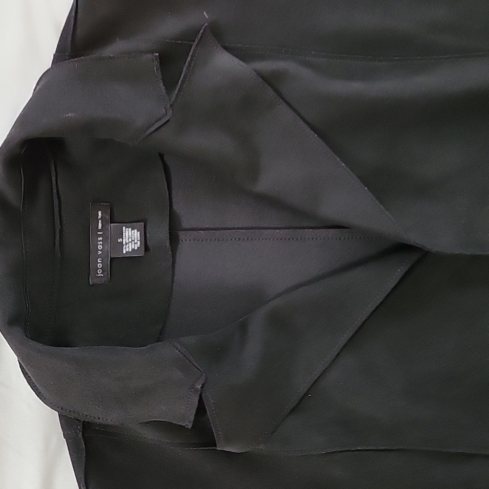 Sleeveless Women's Black Vest Open Front. - Picture 3 of 4